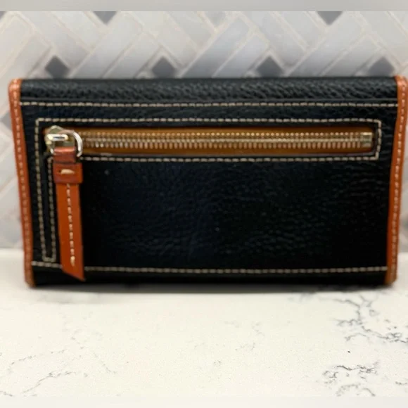 Dooney & Bourke black pebbled leather wallet - Picture 2 of 6